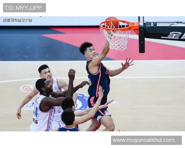 郭昊文：从青涩少年到篮球场上的璀璨新星，未来可期的篮球梦想之路